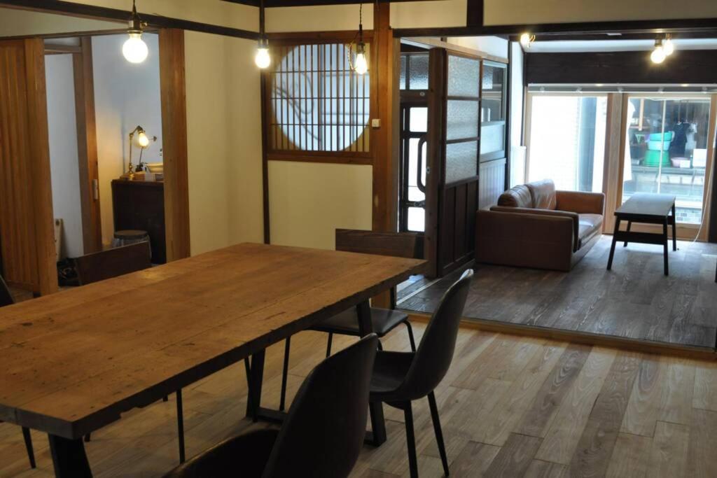 呼子の港路地の古民家一棟貸切宿梵soyogi Карацу Экстерьер фото